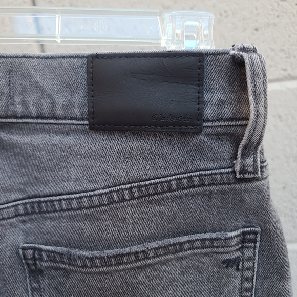 Madewell | The Perfect Vintage Jean in Connell Wash: Ripped Edition Size 26 - Picture 9 of 12